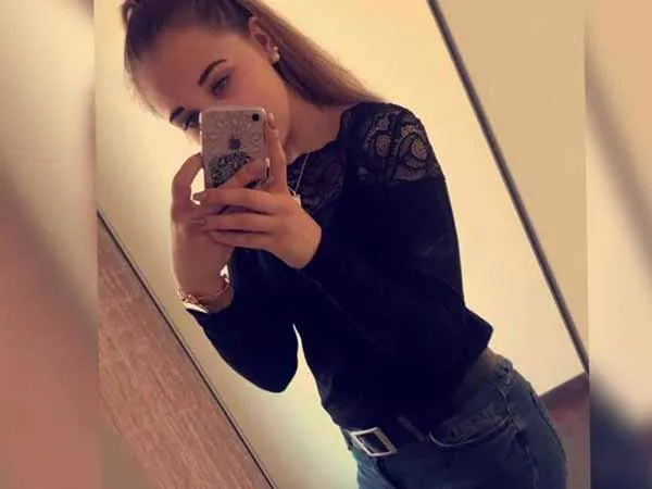 sexy teen spiegel selfi
